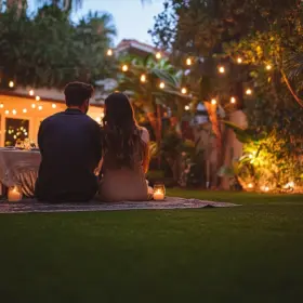 romantic-dinner-artifical-grass